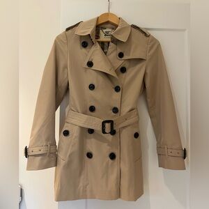 Burberry Prorsum Beige Double-Breasted Mid-Length Trench Coat - Size 6